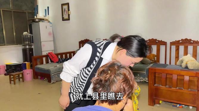 逃离黑白系房屋