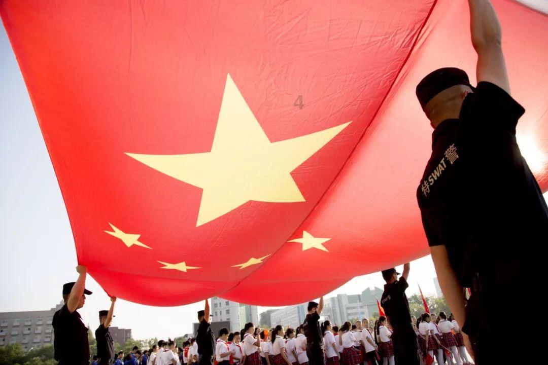 一图读懂 | 健康过大年 · 大鱼大肉哪个好？